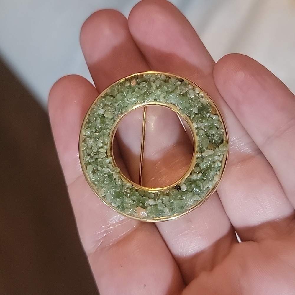 Vintage Circular Crushed Green Gemstone Brooch
